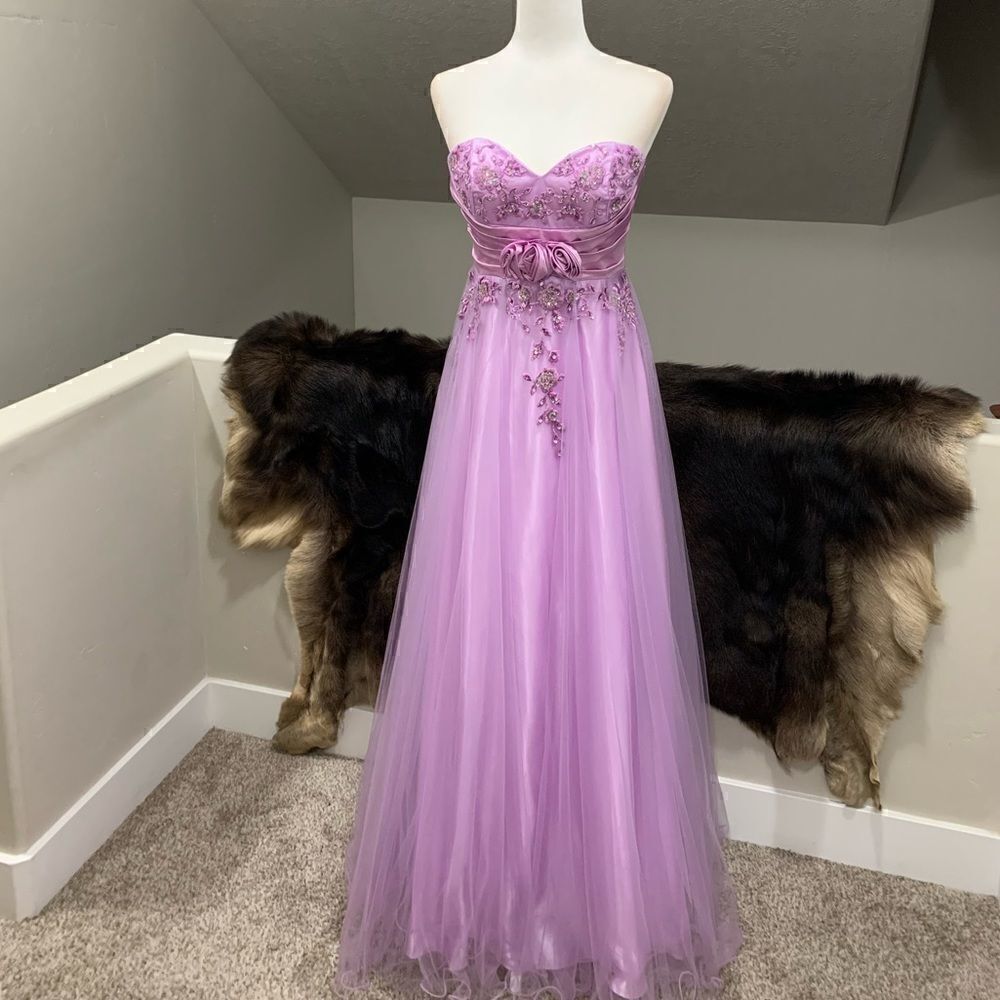 New Strapless Floral Embroidery & Beaded Prom Dress